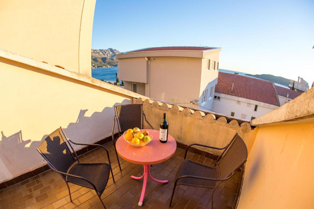 Guest House Lotos Бечичи Экстерьер фото