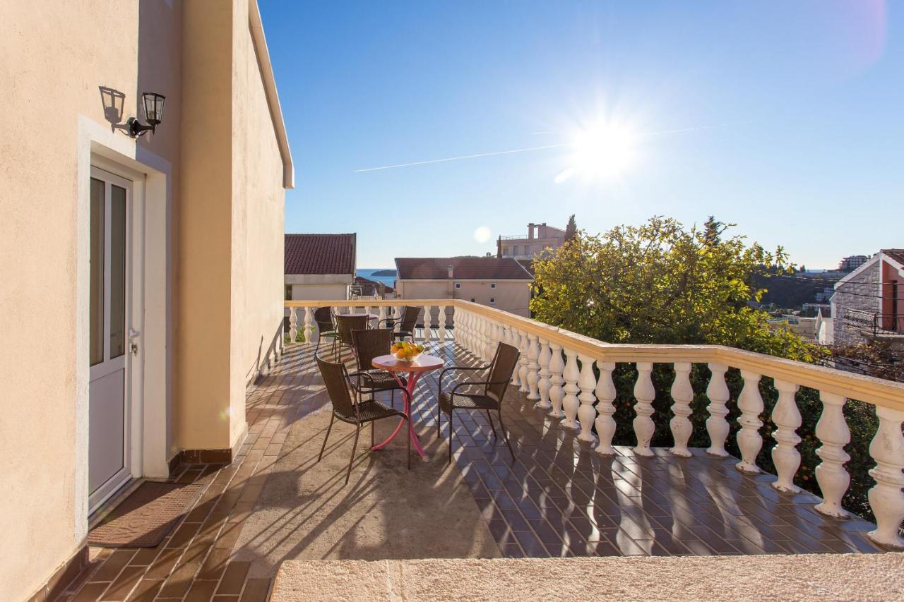 Guest House Lotos Бечичи Экстерьер фото