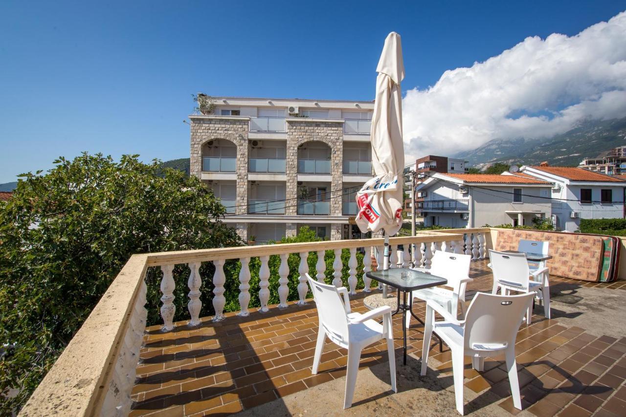 Guest House Lotos Бечичи Экстерьер фото