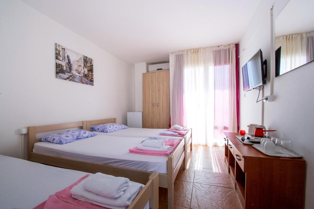Guest House Lotos Бечичи Экстерьер фото
