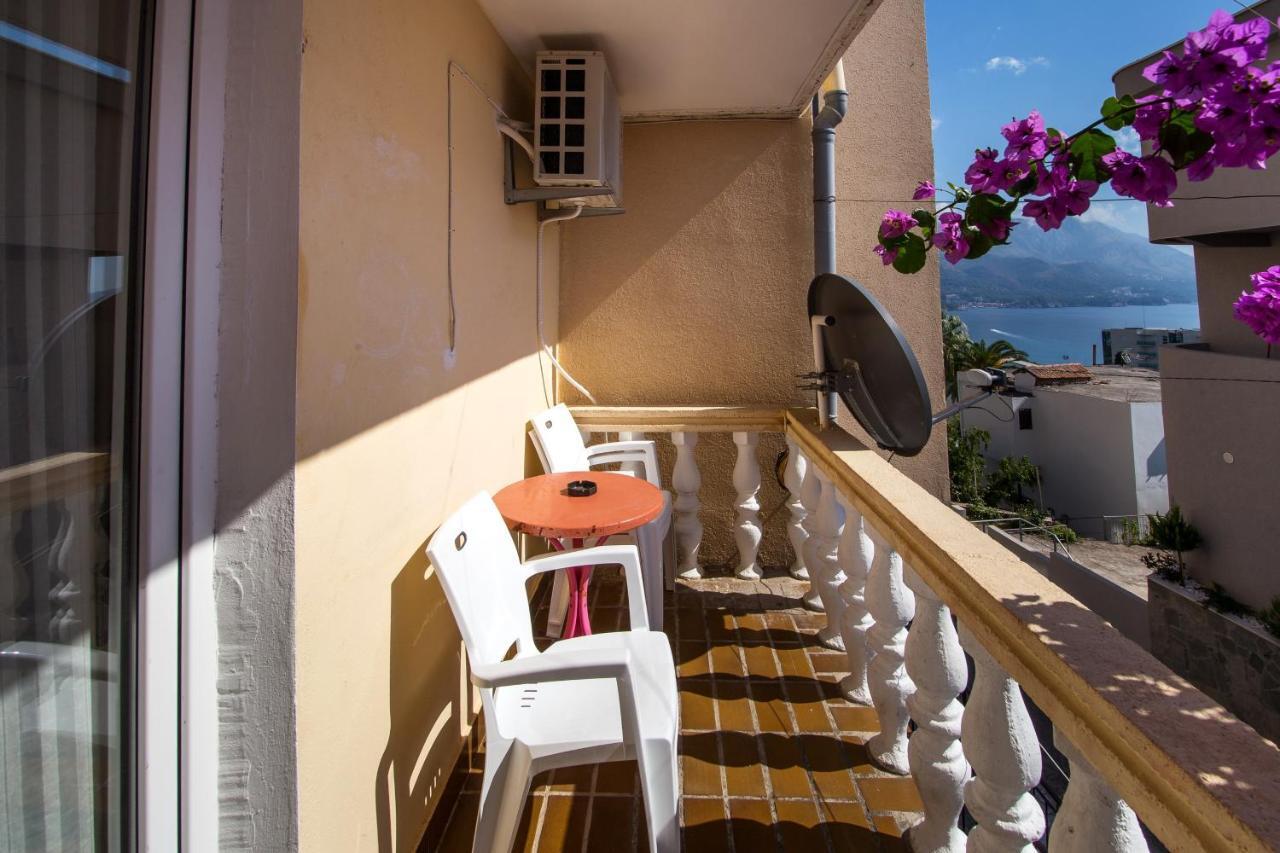 Guest House Lotos Бечичи Экстерьер фото