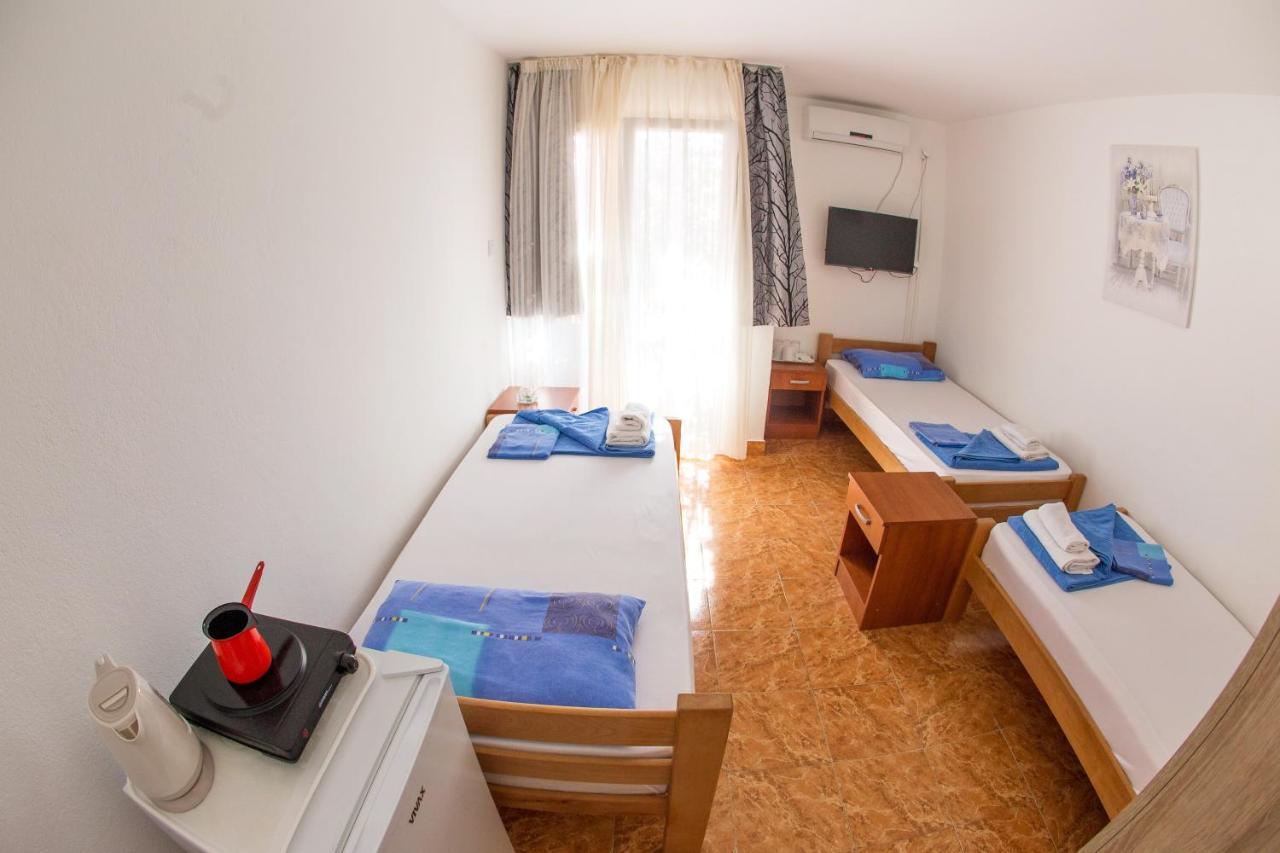 Guest House Lotos Бечичи Экстерьер фото